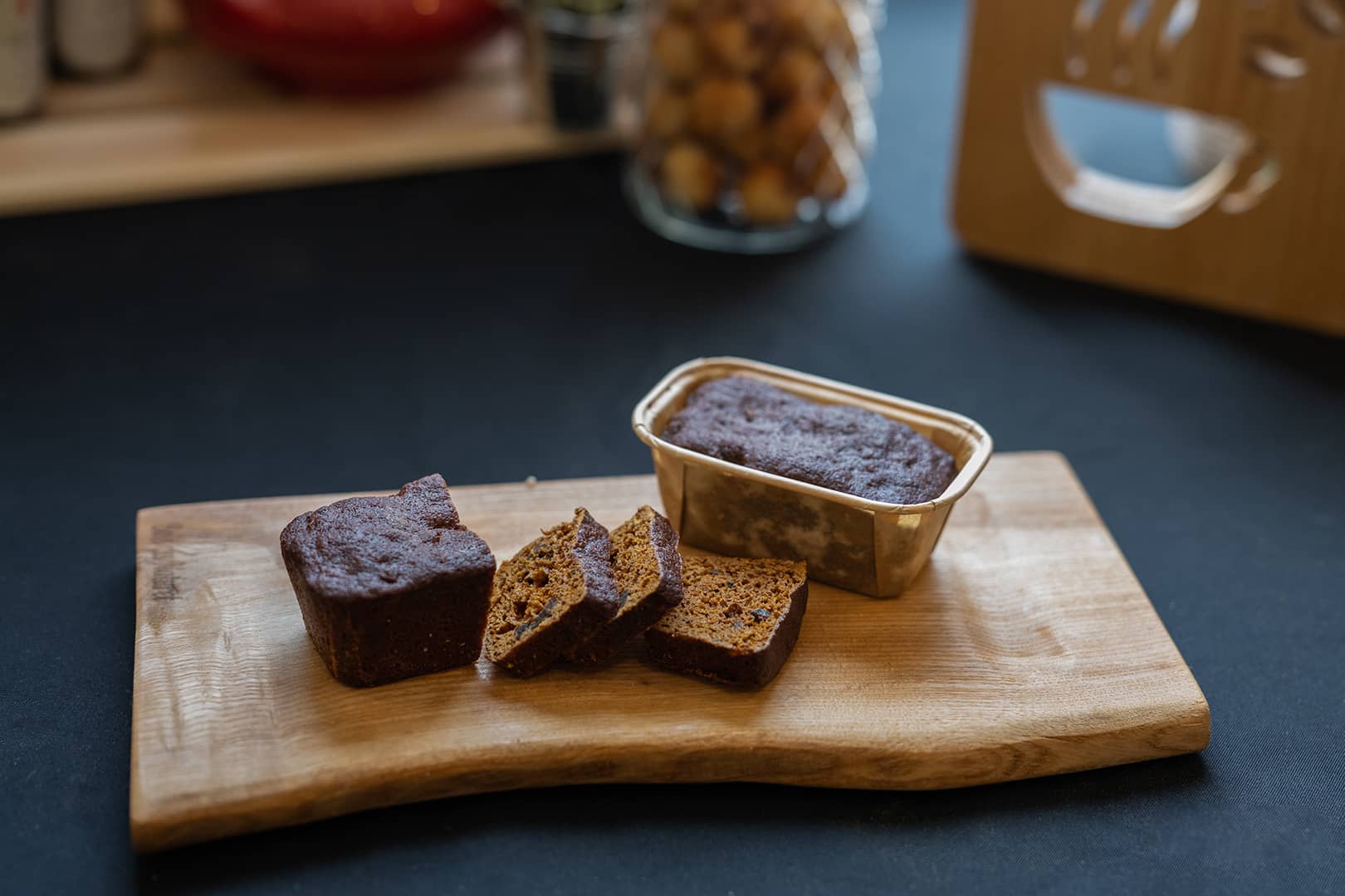 Pain d'épice - bananes séchées